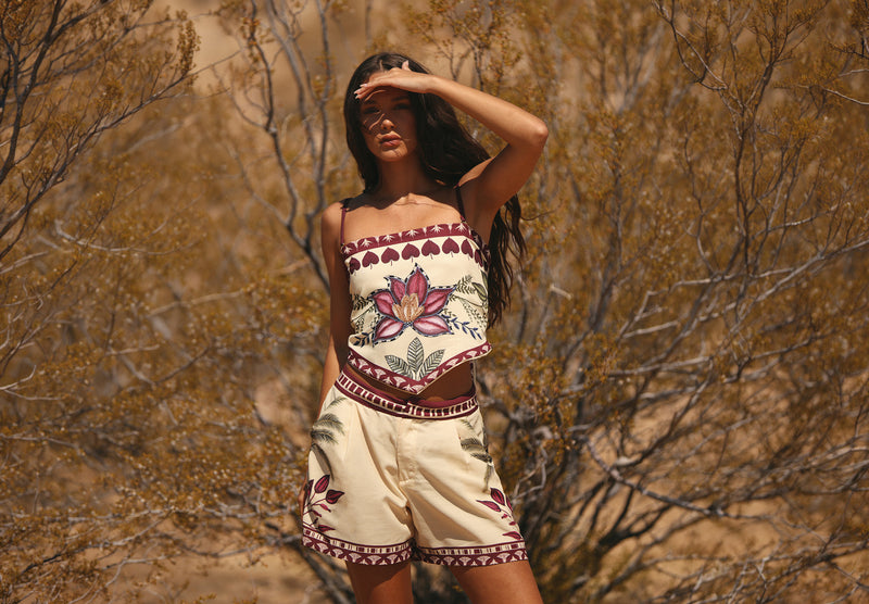 JUNE SHORTS LIFESTYLE